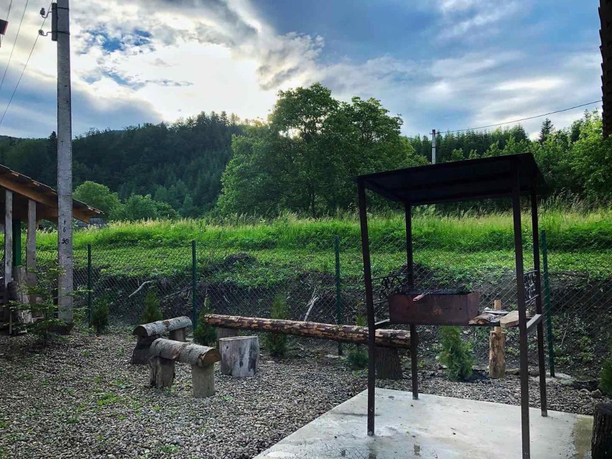 Villa Na Uzlissi Mihove Exteriér fotografie