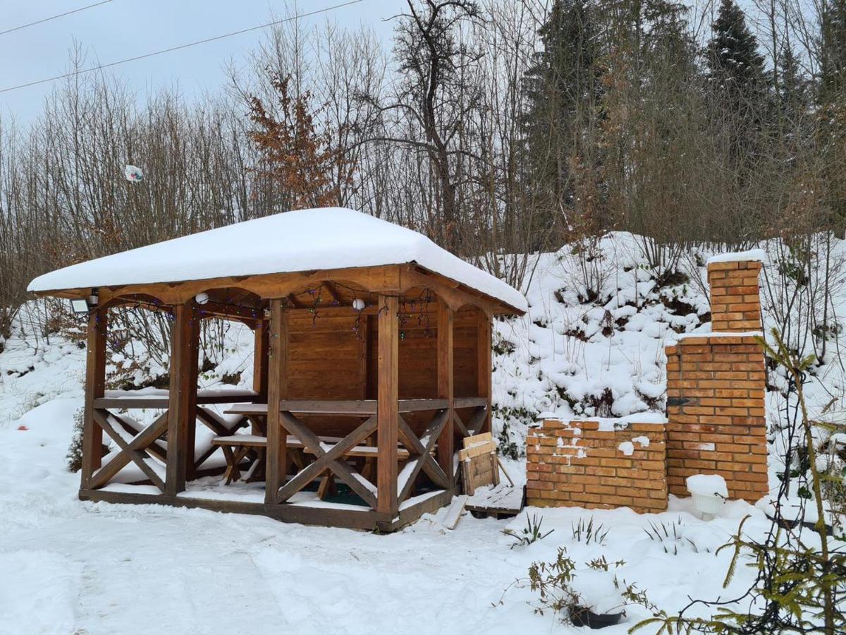 Villa Na Uzlissi Mihove Exteriér fotografie