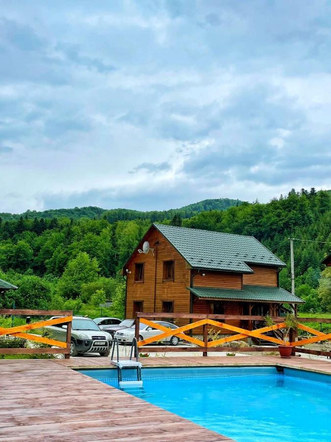 Villa Na Uzlissi Mihove Exteriér fotografie